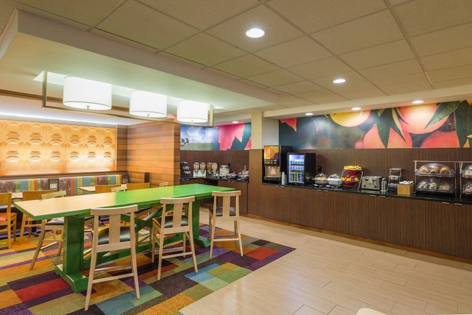 Imagen del bar/restaurante del Hotel Best Western Allentown Bethlehem Lehigh Valley Inn & Suites. Foto 2