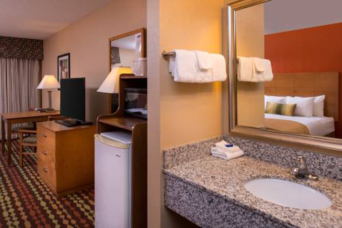 Imagen de la habitación del Hotel Best Western Ambassador Inn and Suites. Foto 3
