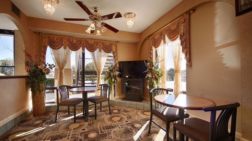 Imagen de los interiores del Hotel Best Western Andalusia Inn. Foto 14