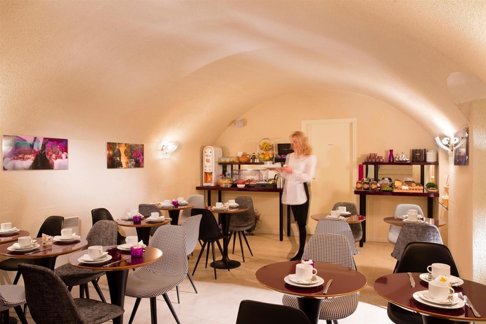 Imagen del bar/restaurante del Hotel Best Western Anjou Lafayette Opera. Foto 2