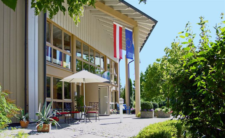 Imagen del bar/restaurante del Hotel Best Western Aparthotel Birnbachhoehe. Foto 9