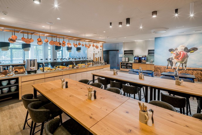 Imagen del bar/restaurante del Hotel Best Western Arabellapark Muenchen. Foto 2