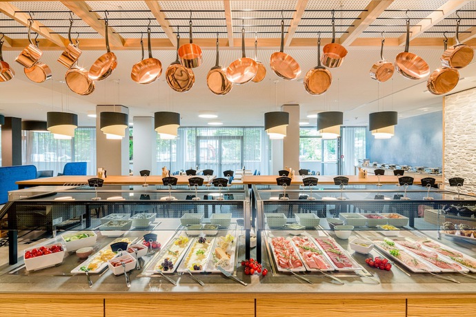 Imagen del bar/restaurante del Hotel Best Western Arabellapark Muenchen. Foto 3