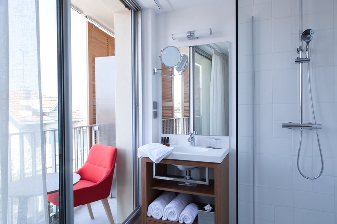 Imagen de la habitación del Hotel Best Western Arcachon Le Port. Foto 8