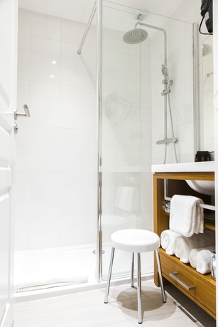 Imagen de la habitación del Hotel Best Western Arcachon Le Port. Foto 10