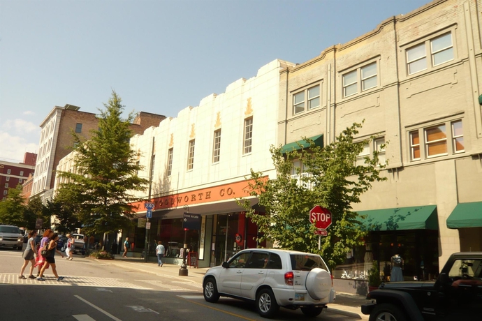 Imagen general del Hotel Best Western Asheville Blue Ridge Parkway. Foto 5