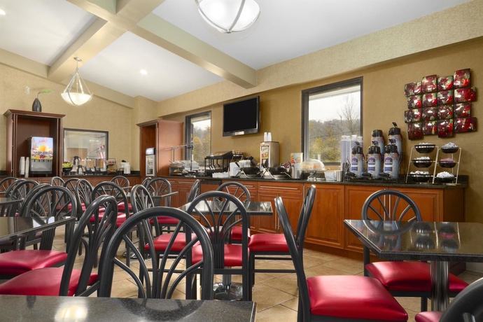 Imagen del bar/restaurante del Hotel Best Western Asheville Blue Ridge Parkway. Foto 7