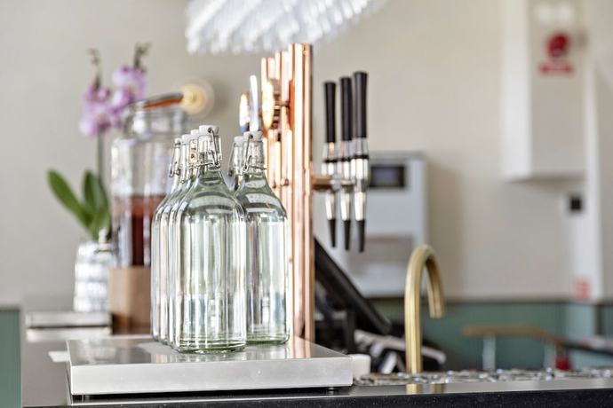 Imagen de los interiores del Hotel Best Western At 108. Foto 20