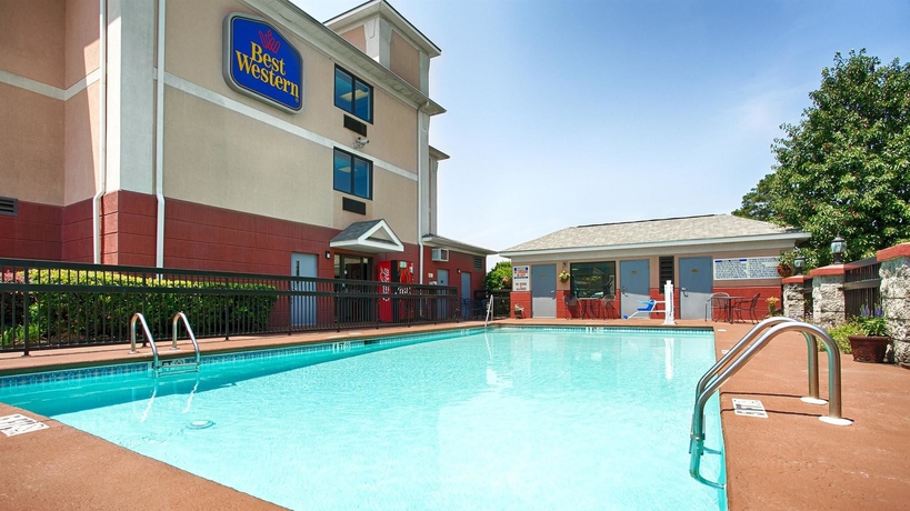 Imagen de la piscina del Hotel Best Western Augusta West. Foto 10