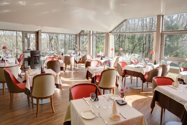 Imagen del bar/restaurante del Hotel Best Western Auray Le Loch. Foto 4