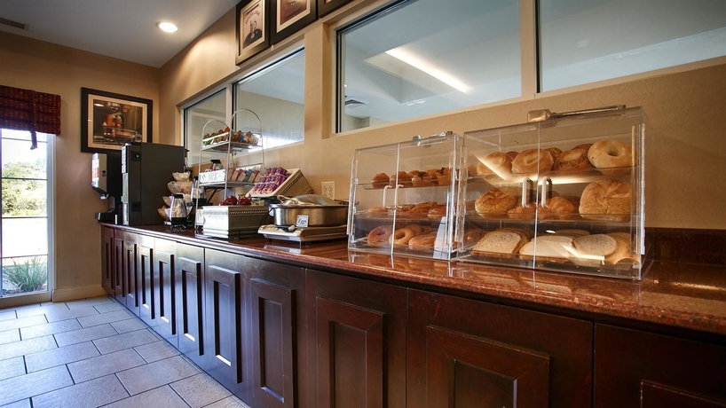 Imagen del bar/restaurante del Hotel Best Western Bar Harbour Inn. Foto 2