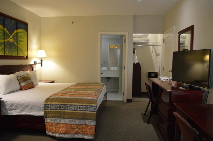 Imagen de la habitación del Hotel Best Western Bazarell Inn. Foto 11