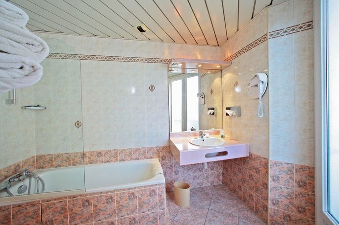 Imagen de la habitación del Hotel Best Western Beausejour. Foto 6