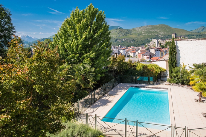 Imagen de la piscina del Hotel Best Western Beausejour. Foto 12