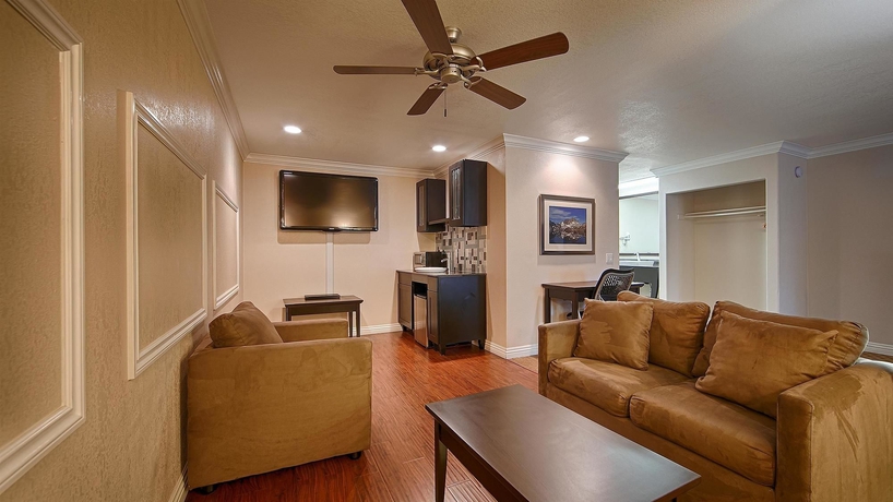 Imagen de la habitación del Hotel Best Western Bishop Lodge. Foto 5