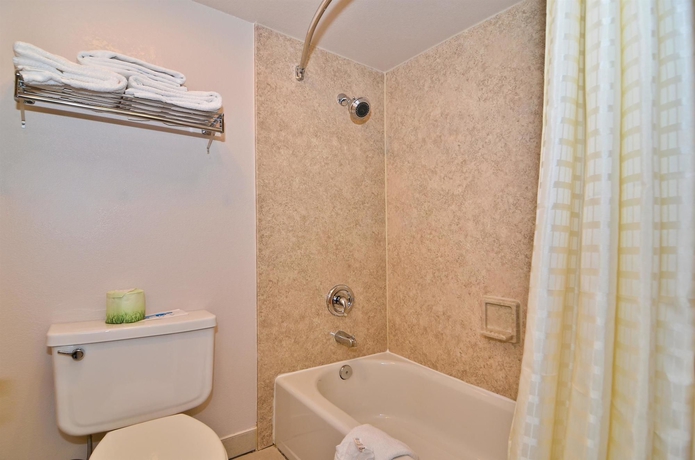 Imagen de la habitación del Hotel Best Western Bishop Lodge. Foto 6