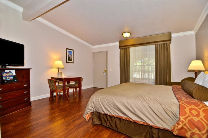 Imagen de la habitación del Hotel Best Western Bishop Lodge. Foto 10