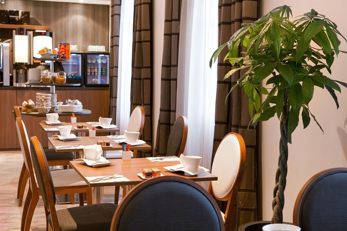 Imagen del bar/restaurante del Hotel Best Western Blois Chateau. Foto 3