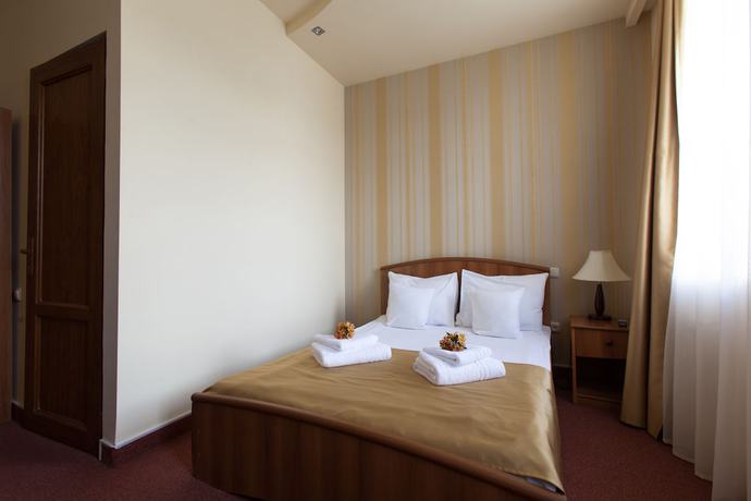 Imagen de la habitación del Hotel Best Western Bohemian Resort. Foto 14