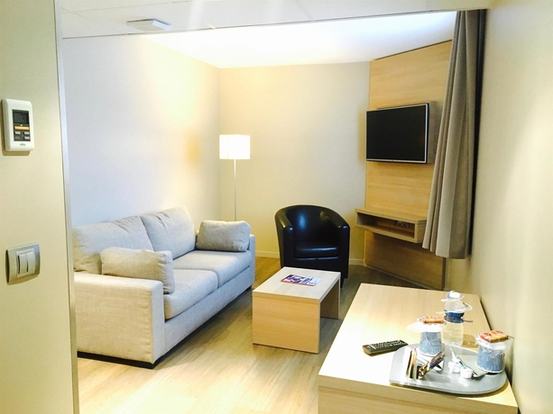 Imagen de la habitación del Hotel Best Western Bourgoin Jallieu. Foto 5