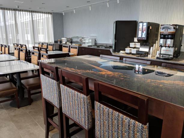 Imagen del bar/restaurante del Hotel Best Western Braintree Inn. Foto 5