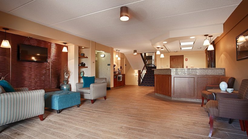 Imagen de los interiores del Hotel Best Western Bridgeview. Foto 15