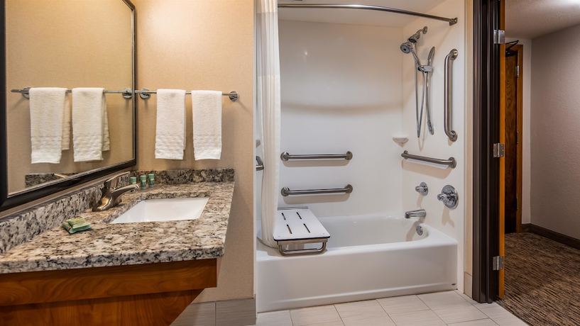Imagen de la habitación del Hotel Best Western Bridgeview. Foto 14