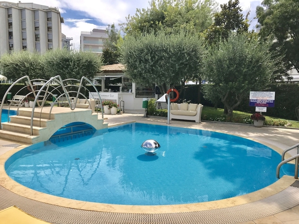Imagen de la piscina del Hotel Best Western Bristol, Chioggia. Foto 18