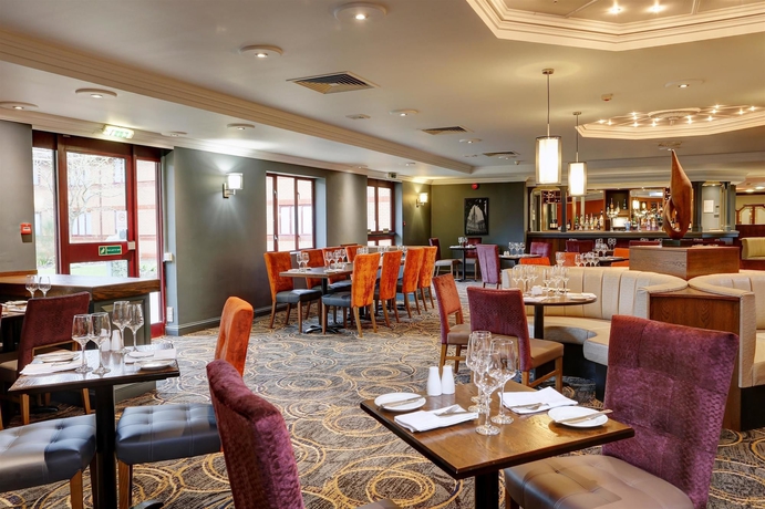 Imagen del bar/restaurante del Hotel Best Western Brook Norwich. Foto 5
