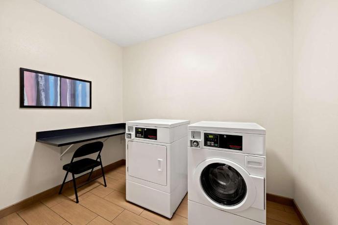 Imagen de los interiores del Hotel Best Western Bryan College Station. Foto 12