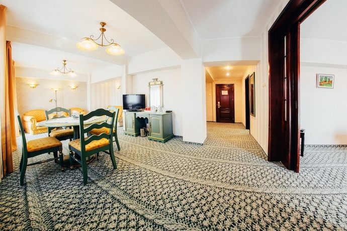 Imagen de la habitación del Hotel Best Western Bucovina-club De Munte. Foto 13