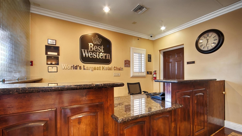 Imagen de los interiores del Hotel Best Western Burbank Airport Inn. Foto 11