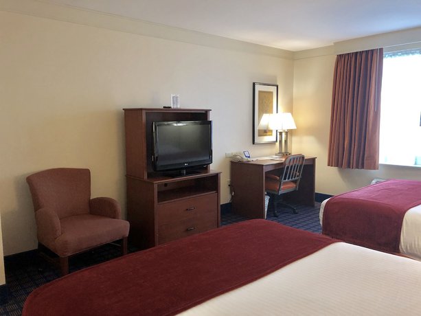 Imagen de la habitación del Hotel Best Western Byron Center. Foto 18