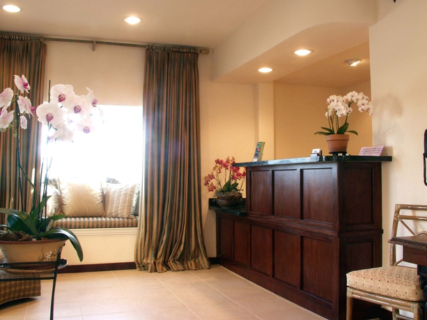 Imagen de los interiores del Hotel Best Western Cabrillo Garden Inn. Foto 16