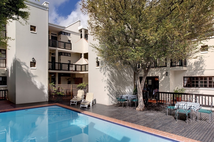 Imagen de la piscina del Hotel Best Western Cape Suites. Foto 14