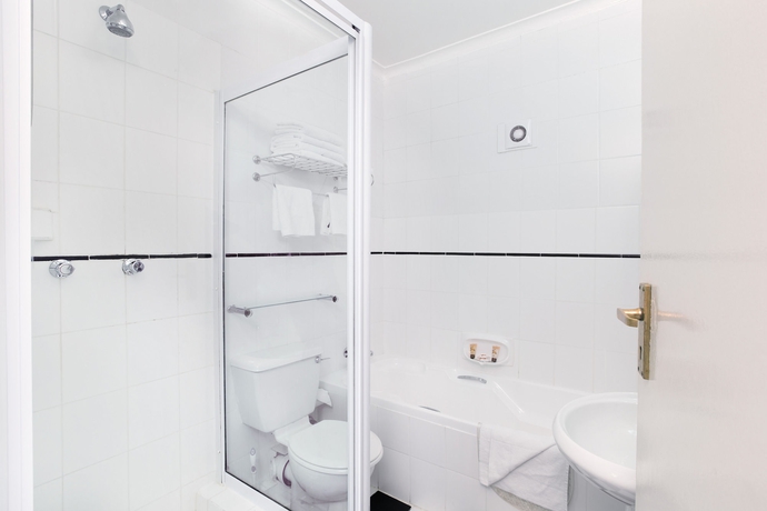 Imagen de la habitación del Hotel Best Western Cape Suites. Foto 4