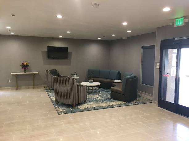 Imagen de los interiores del Hotel Best Western Carlsbad By The Sea. Foto 20