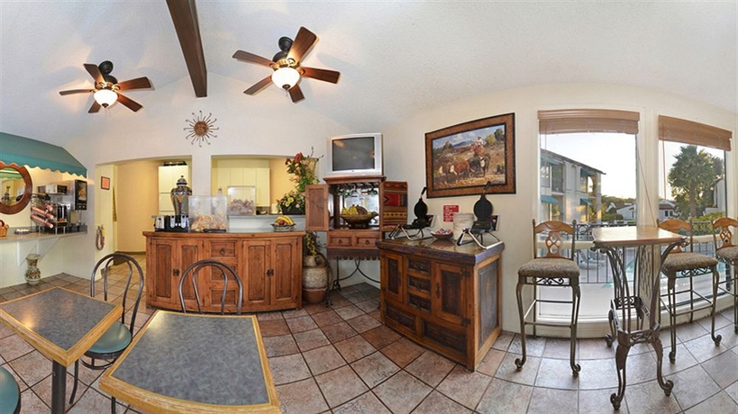 Imagen del bar/restaurante del Hotel Best Western Casa Grande Inn. Foto 4