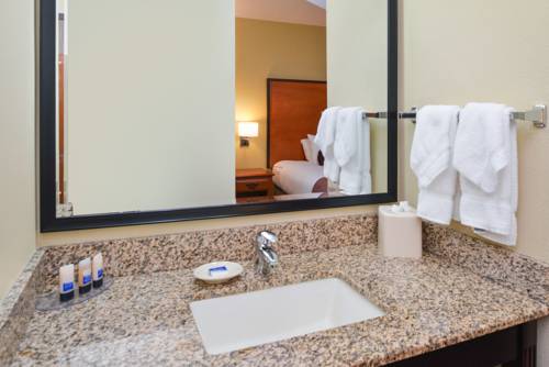 Imagen de la habitación del Hotel Best Western Cascade Inn and Suites. Foto 3