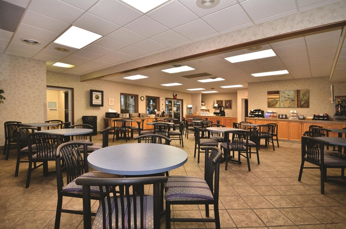 Imagen del bar/restaurante del Hotel Best Western Center Pointe Inn. Foto 4