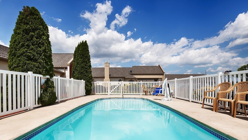 Imagen de la piscina del Hotel Best Western Chambersburg. Foto 19