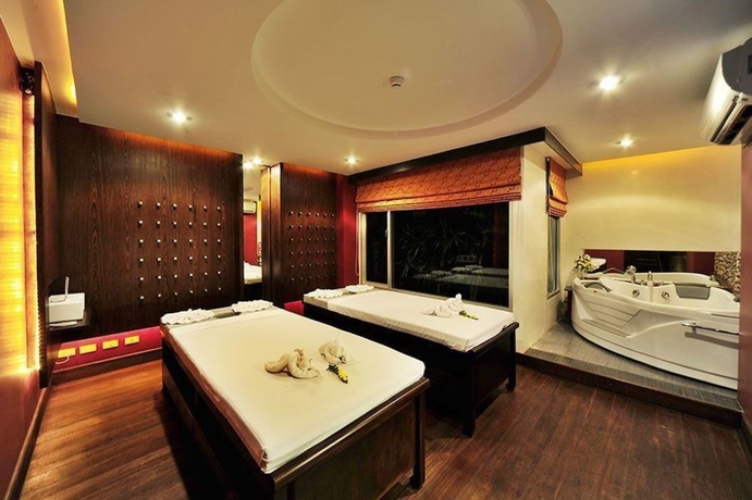 Imagen de la piscina del Hotel Best Western Chaweng Samui. Foto 10