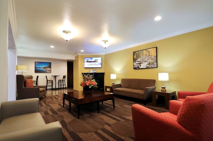 Imagen de los interiores del Hotel Best Western Chieftain Inn. Foto 17