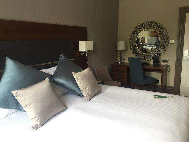 Imagen de la habitación del Hotel Best Western Chilworth Manor. Foto 4