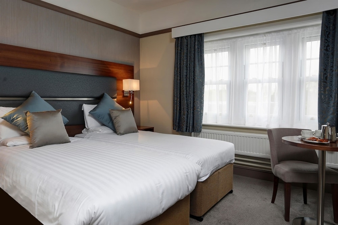 Imagen de la habitación del Hotel Best Western Chilworth Manor. Foto 5