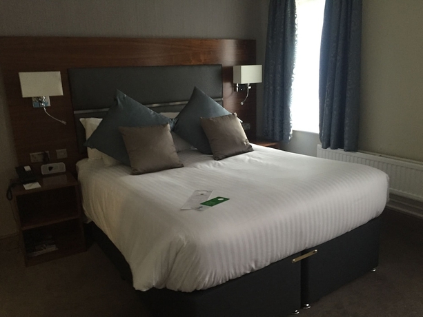 Imagen de la habitación del Hotel Best Western Chilworth Manor. Foto 18