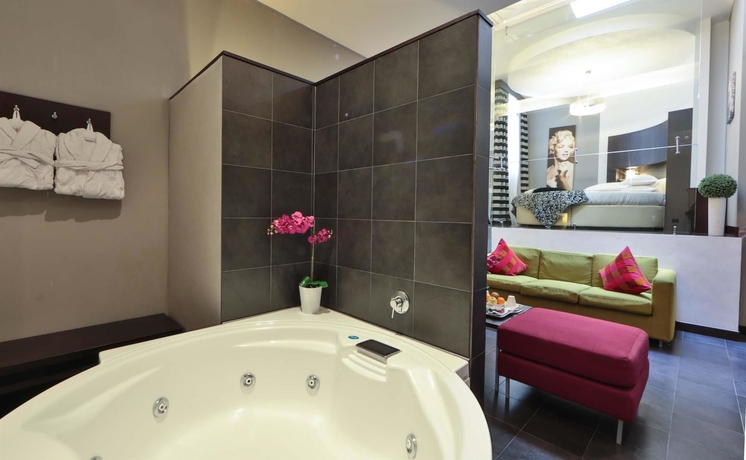 Imagen de la habitación del Hotel Best Western Cinemusic. Foto 8