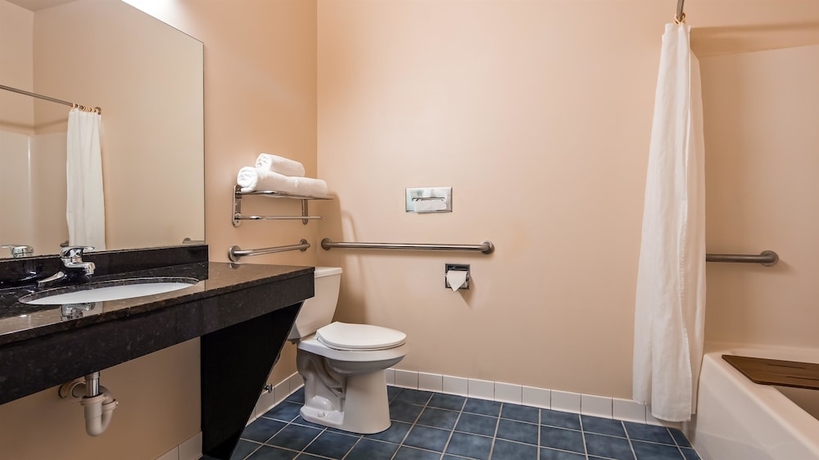 Imagen de la habitación del Hotel Best Western Clearlake Plaza. Foto 14