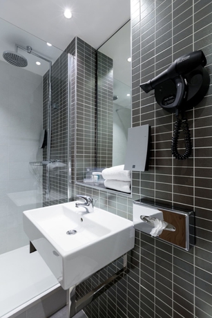 Imagen de la habitación del Hotel Best Western Clermont Ferrand Centre. Foto 8