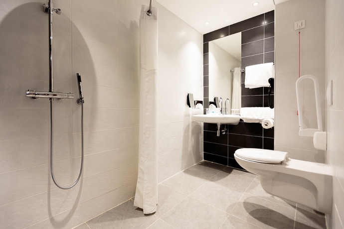 Imagen de la habitación del Hotel Best Western Clermont Ferrand Centre. Foto 13
